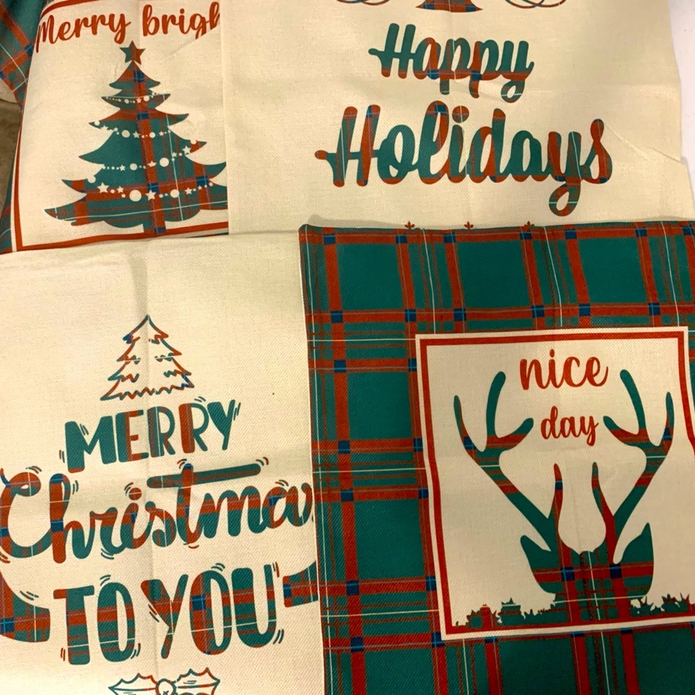 New Set of 4 Christmas Pillow Covers 18x18